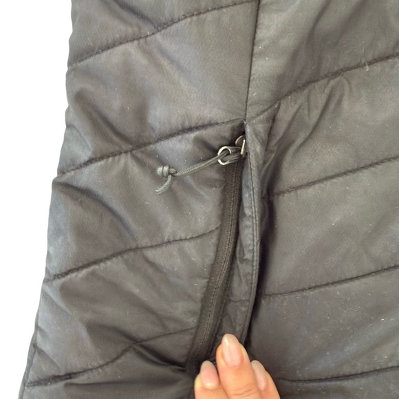 The North Face Women's Black Quilted Reversible Vest Size Small - Picture 4 of 6